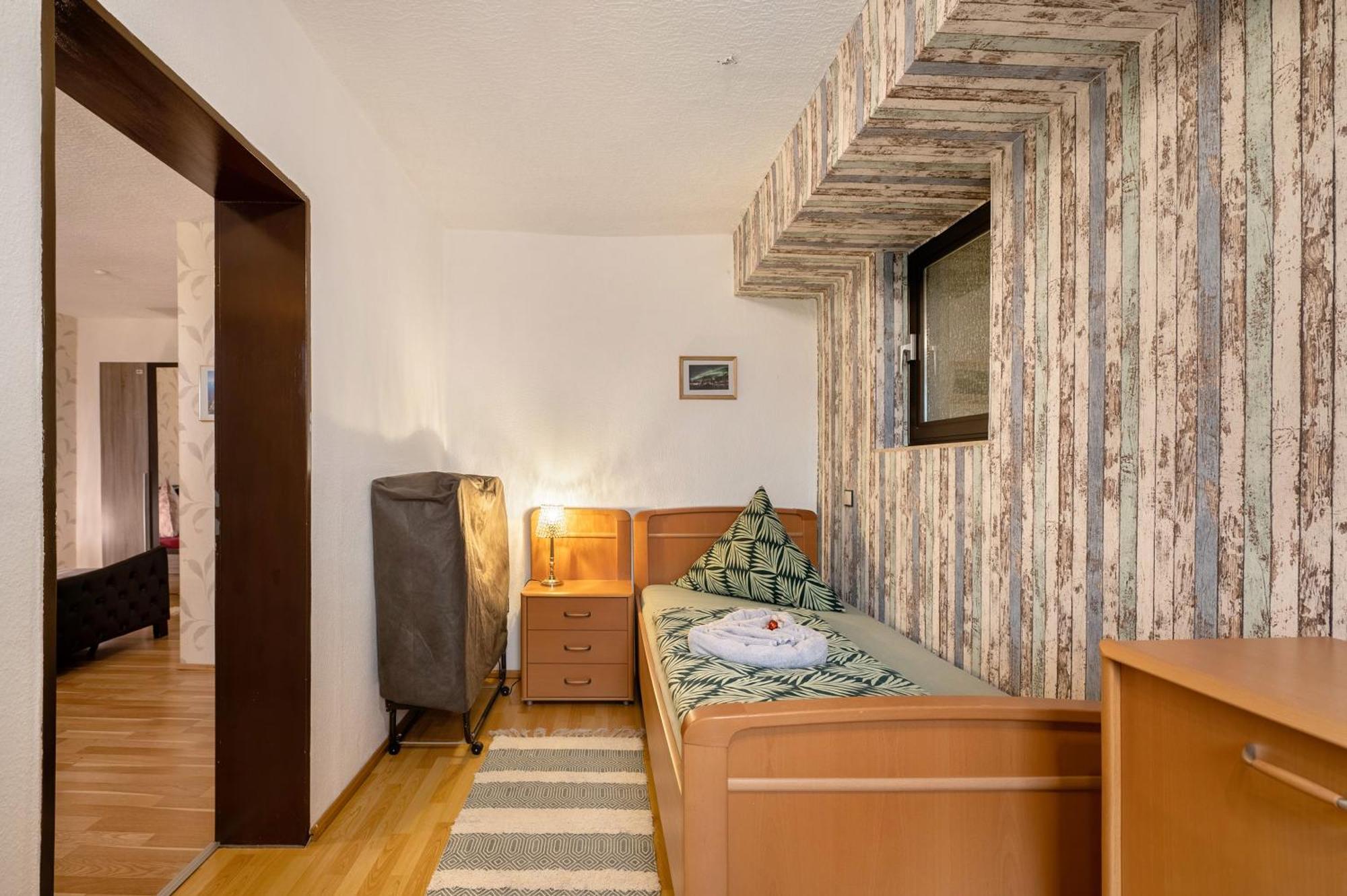 Ferienwohnung In Der Eifel Pesch Esterno foto